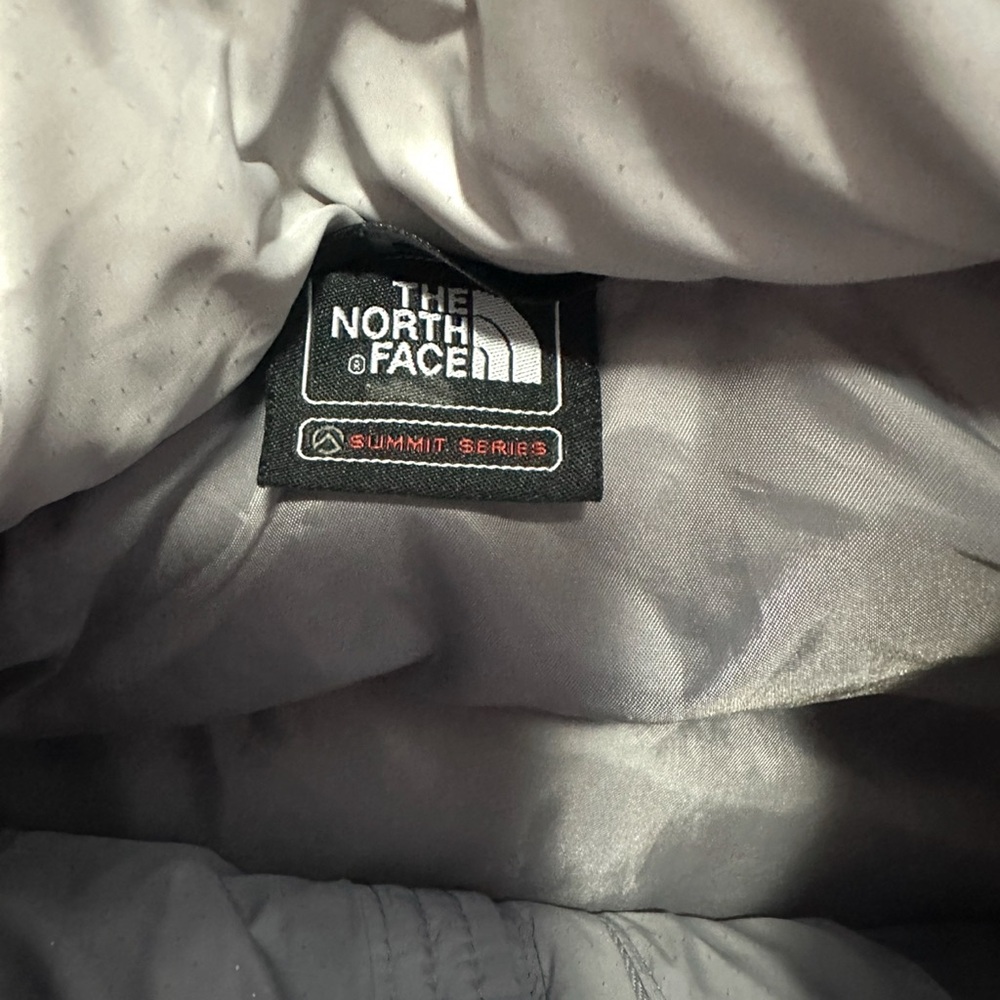 THE NORTH FACE GREY 700 DOWN VEST - Picture 5 of 6